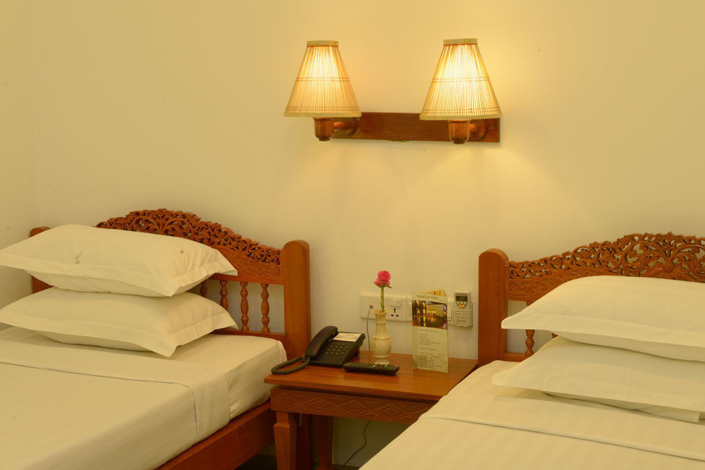 Raza Gyo Hotel Παγκάν Εξωτερικό φωτογραφία