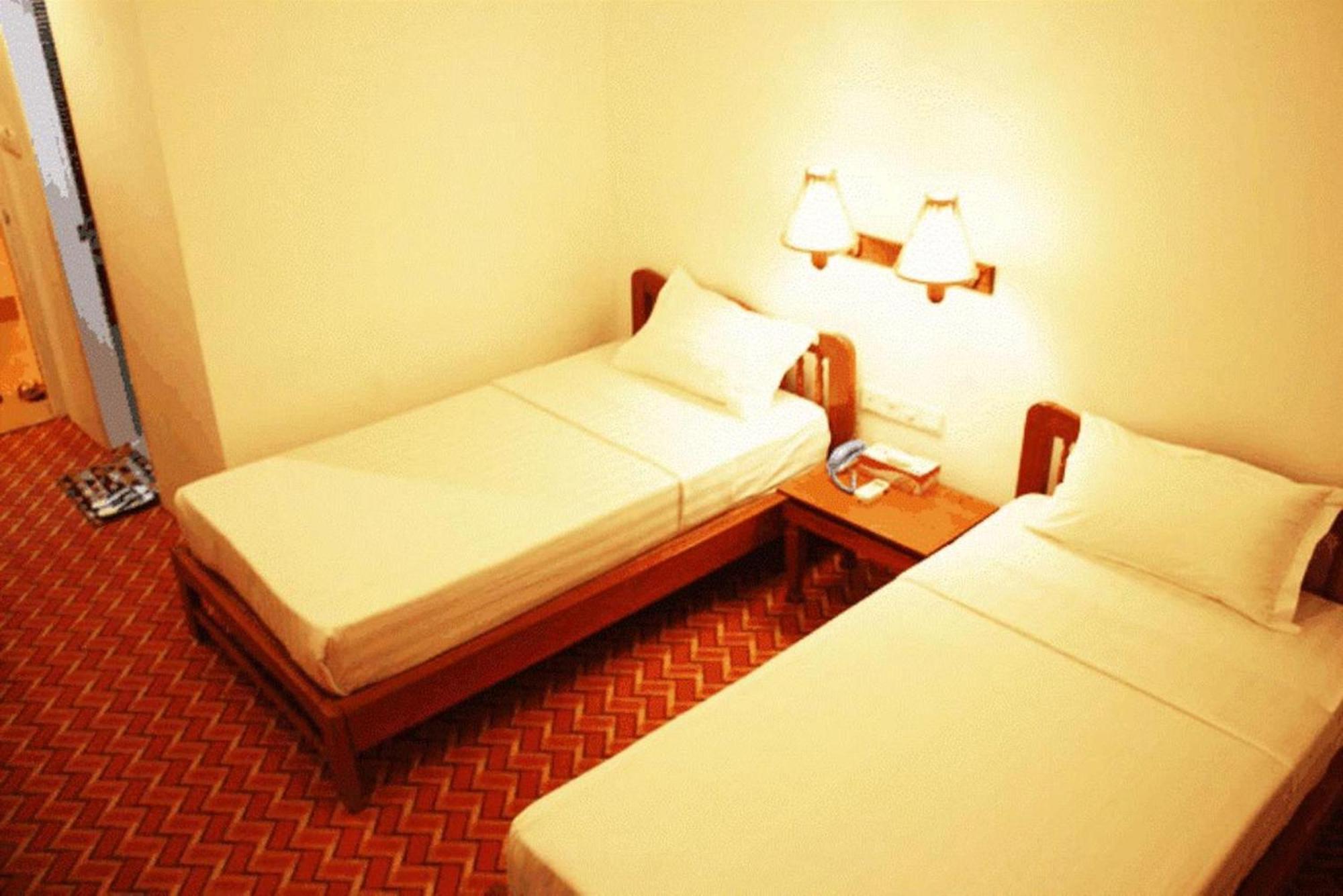 Raza Gyo Hotel Παγκάν Εξωτερικό φωτογραφία