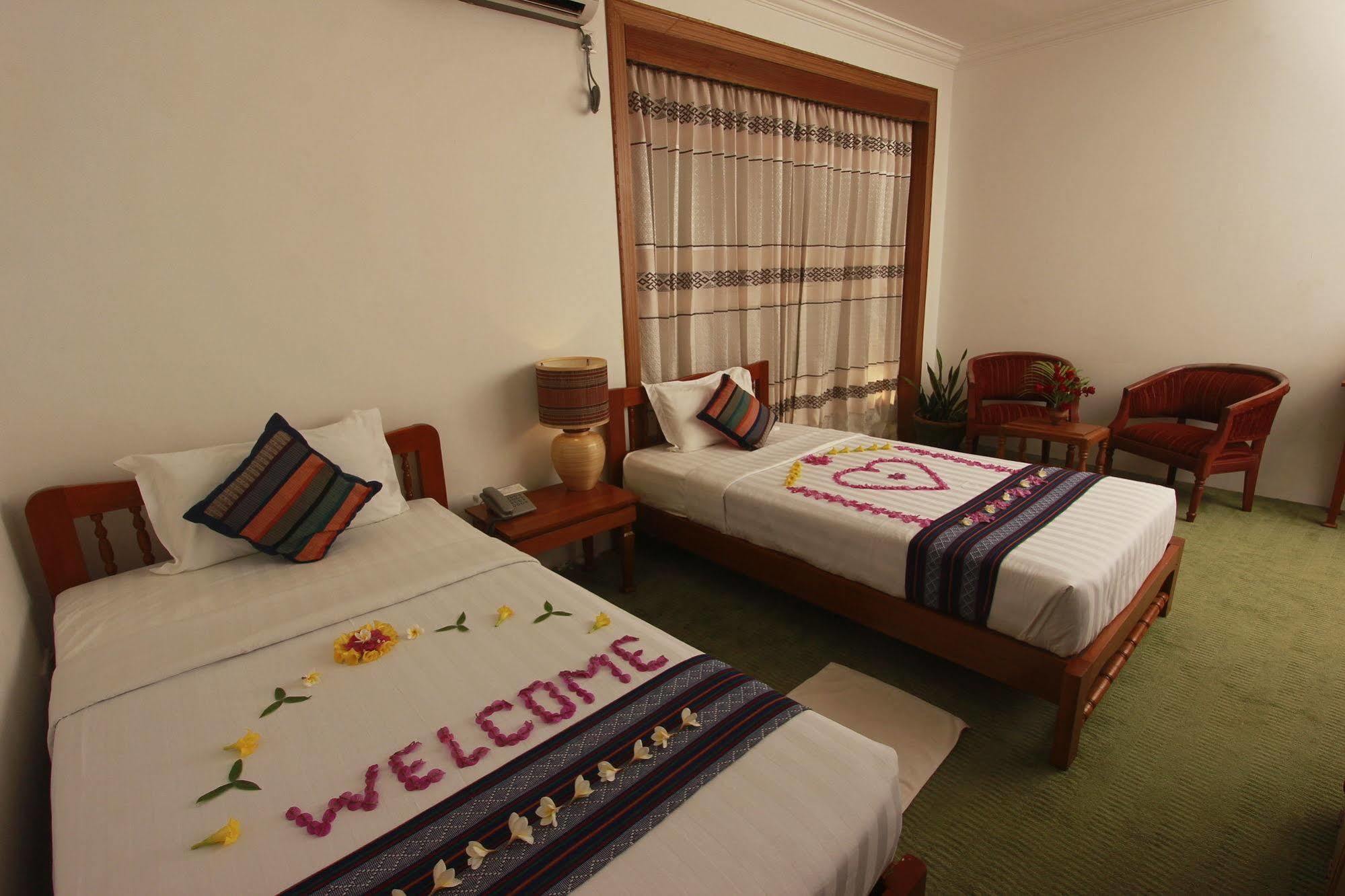 Raza Gyo Hotel Παγκάν Εξωτερικό φωτογραφία