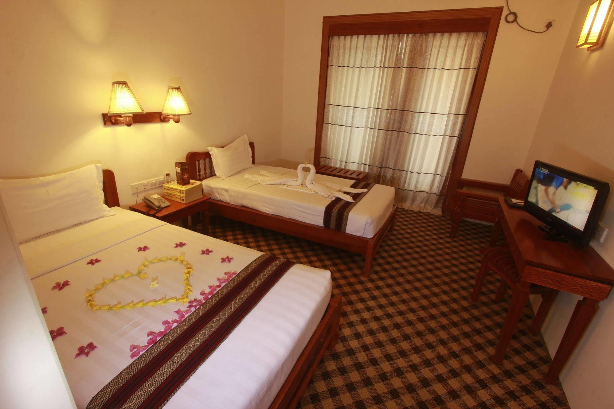 Raza Gyo Hotel Παγκάν Εξωτερικό φωτογραφία