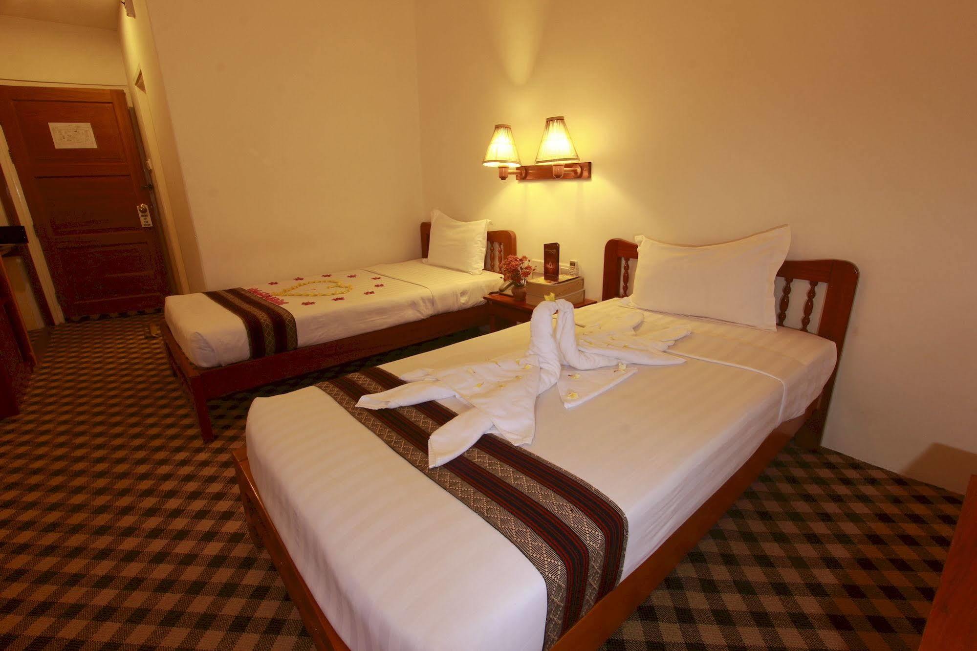 Raza Gyo Hotel Παγκάν Εξωτερικό φωτογραφία